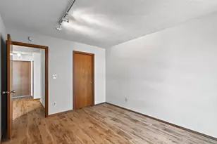 433 S 7th St, Minneapolis, MN 55415 - Photo 13