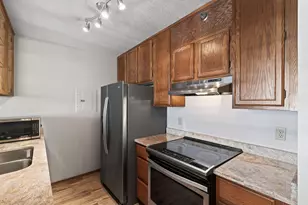433 S 7th St, Minneapolis, MN 55415 - Photo 9