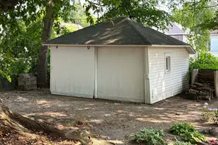 421 W Vernon Ave, Fergus Falls, MN 56537 - Photo 57