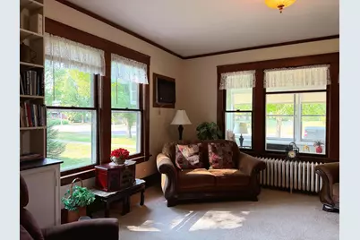 421 W Vernon Avenue, Fergus Falls, MN 56537 - Photo 5