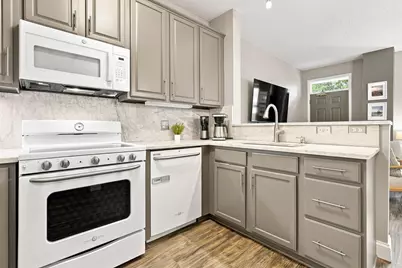 645 N 1st Street #129, Minneapolis, MN 55401 - Photo 7