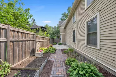 695 Fairmount Avenue, Saint Paul, MN 55105 - Photo 29