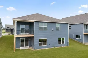 2141 Blf Hts Dr, Shakopee, MN 55379 - Photo 33