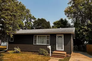 706 20th St N, Moorhead, MN 56560 - Photo 1