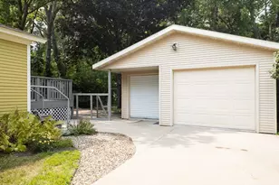 409 N 4th St, Marshall, MN 56258 - Photo 23