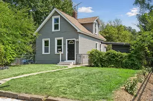 980 Marion St, Saint Paul, MN 55117 - Photo 1