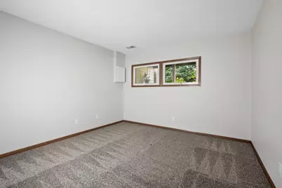 6371 Aspenwood Plaza, Woodbury, MN 55125 - Photo 19