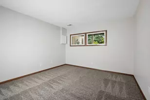 6371 Aspenwood Plaza, Woodbury, MN 55125 - Photo 19