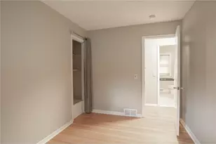 5412 Maryland Ave N, Crystal, MN 55428 - Photo 3