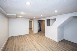 214 Poplar St E, South Saint Paul, MN 55075 - Photo 23