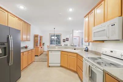 10881 Oak Grove Circle #B, Woodbury, MN 55129 - Photo 17