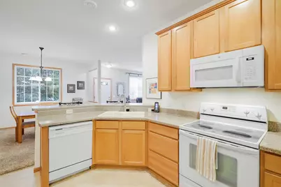 10881 Oak Grove Circle #B, Woodbury, MN 55129 - Photo 15