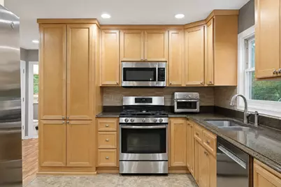 14901 Williston Lane, Minnetonka, MN 55345 - Photo 11