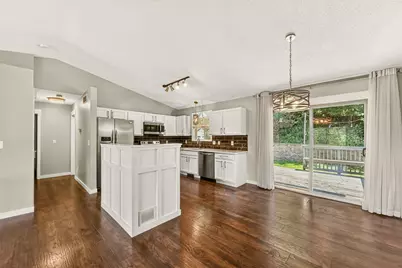 1034 14th Avenue SW, Rochester, MN 55902 - Photo 5