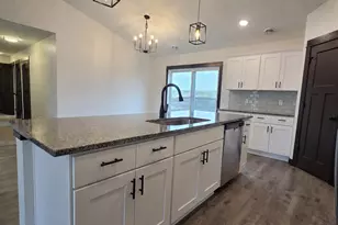 350 Stoneridge Ln NE, Owatonna, MN 55060 - Photo 5