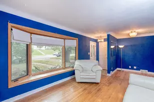 1359 Sumner St, Saint Paul, MN 55116 - Photo 3
