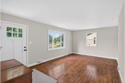 2231 Maryland Avenue E, Saint Paul, MN 55119 - Photo 7