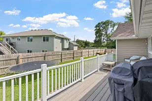 400 Decatur Ave N, Golden Valley, MN 55427 - Photo 11