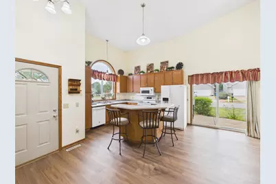 1670 Peach Court NE, Sauk Rapids, MN 56379 - Photo 5