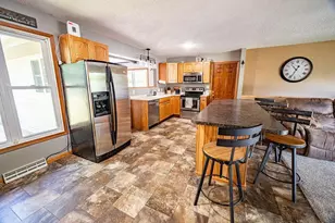 288 E Summit Ave, Ellsworth, WI 54011 - Photo 5