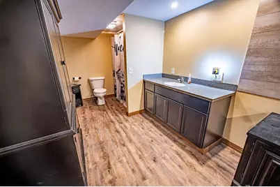 288 E Summit Avenue, Ellsworth, WI 54011 - Photo 15