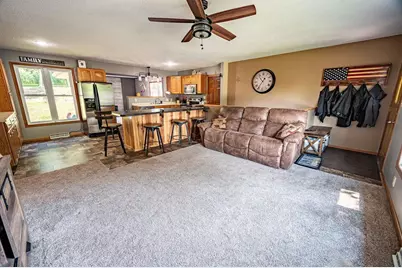288 E Summit Avenue, Ellsworth, WI 54011 - Photo 5
