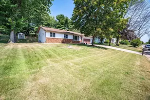 288 E Summit Ave, Ellsworth, WI 54011 - Photo 23