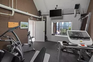 110 Bank St SE, Minneapolis, MN 55414 - Photo 33