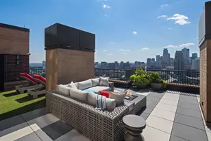 110 Bank St SE, Minneapolis, MN 55414 - Photo 53