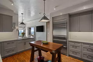 110 Bank St SE, Minneapolis, MN 55414 - Photo 15