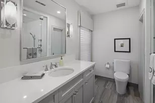 110 Bank St SE, Minneapolis, MN 55414 - Photo 29