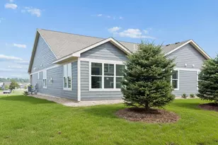 2915 Thompson Dr, River Falls, WI 54022 - Photo 27