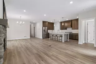 2915 Thompson Dr, River Falls, WI 54022 - Photo 29