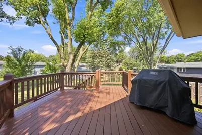 2370 Pleasant View Drive, New Brighton, MN 55112 - Photo 23