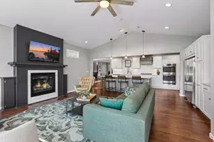 8201 Westwood Hills Curve, Saint Louis Park, MN 55426 - Photo 15