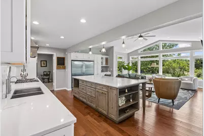 8201 Westwood Hills Curve, Saint Louis Park, MN 55426 - Photo 11