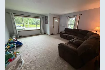 618 N Miller Avenue, Litchfield, MN 55355 - Photo 5