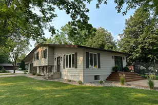 801 Sunrise Blvd, Redwood Falls, MN 56283 - Photo 3