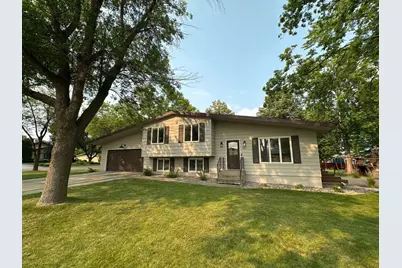 801 Sunrise Boulevard, Redwood Falls, MN 56283 - Photo 1