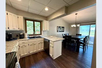 801 Sunrise Boulevard, Redwood Falls, MN 56283 - Photo 7