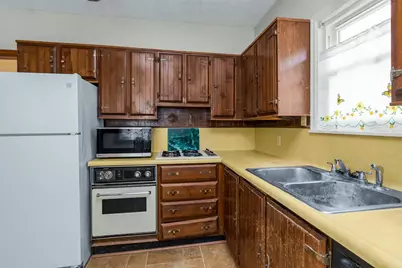 216 E 3rd Street, Chaska, MN 55318 - Photo 13