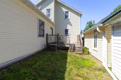 216 E 3rd Street, Chaska, MN 55318 - Photo 37