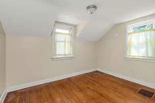216 E 3rd St, Chaska, MN 55318 - Photo 25