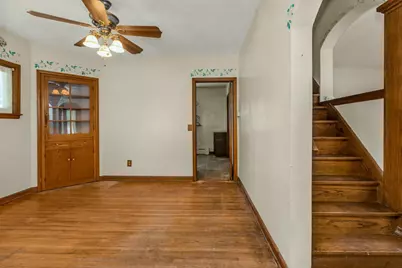 216 E 3rd Street, Chaska, MN 55318 - Photo 3