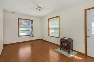 216 E 3rd St, Chaska, MN 55318 - Photo 21