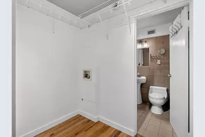 1912 Dupont Avenue S #105, Minneapolis, MN 55403 - Photo 9