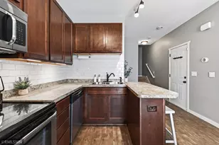 1289 County Road D Circle E, Vadnais Heights, MN 55109 - Photo 13