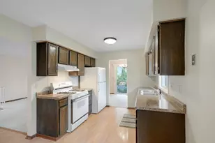 5616 Perry Ave N, Crystal, MN 55429 - Photo 9