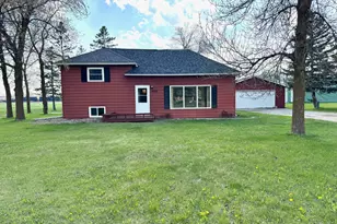 17915 140th Ave NE, Thief River Falls, MN 56701 - Photo 15