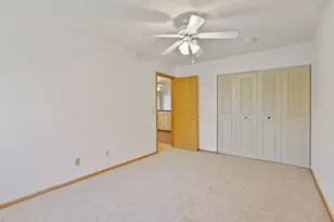 10720 Rockford Rd, Plymouth, MN 55442 - Photo 11